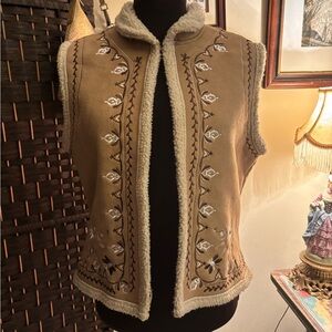 Smart Set Vintage Beige Vest with White Embroidery